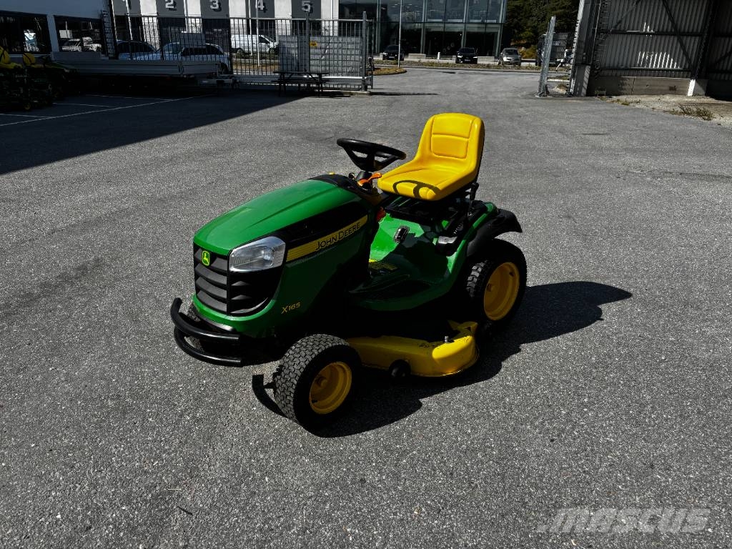 John Deere X 165 Päältäajettavat ruohonleikkurit