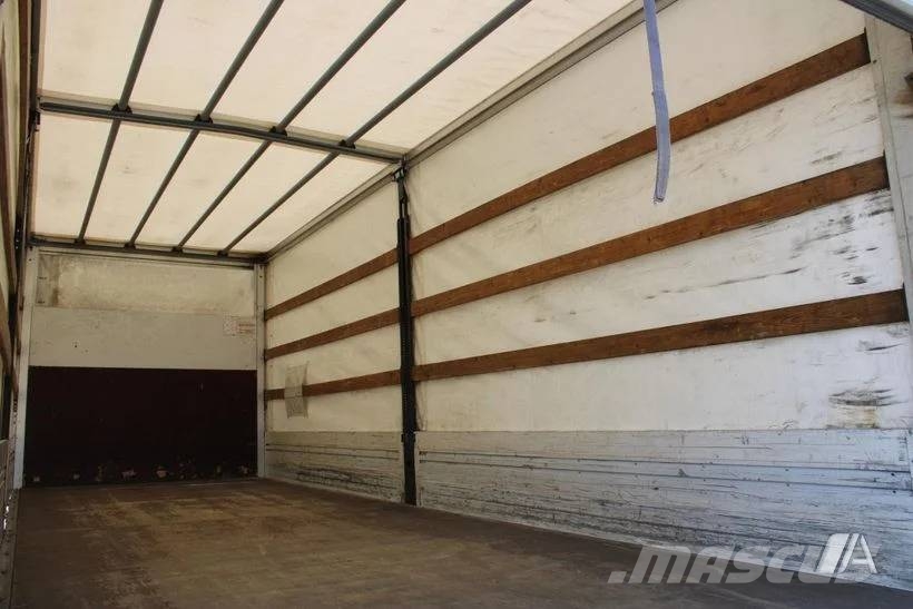 Renault D 240--002-LONAS Camiones caja cerrada