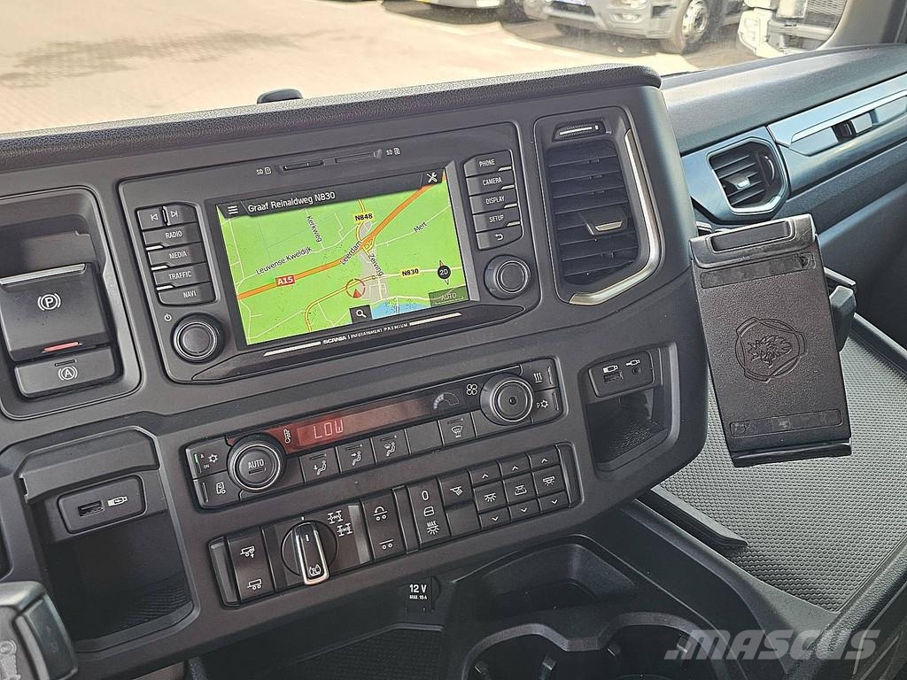 Scania R580 V8 6X4 80 TON RETARD Prime Movers