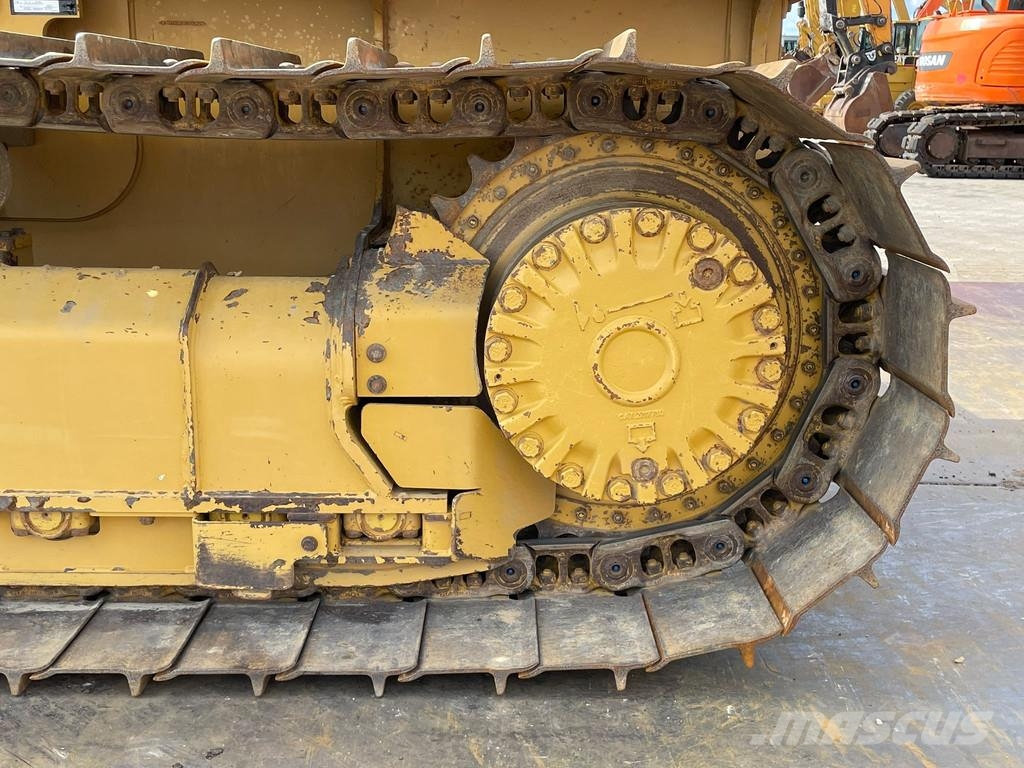CAT D2 LGP 12A | LEICA GPS Buldozer sobre oruga