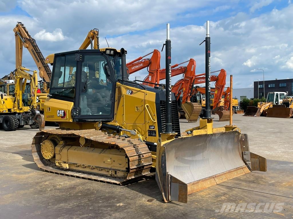 CAT D2 LGP 12A | LEICA GPS Buldozer sobre oruga
