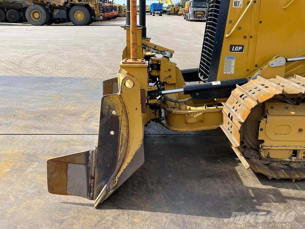 CAT D2 LGP 12A | LEICA GPS Buldozer sobre oruga