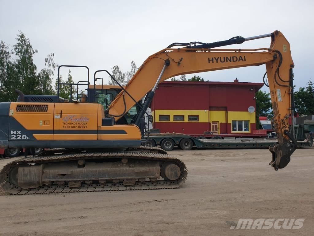 Hyundai HX 220 L Roomikekskavaatorid