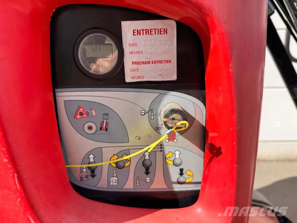 Manitou 100VJR Evolution Телескопічні підйомники