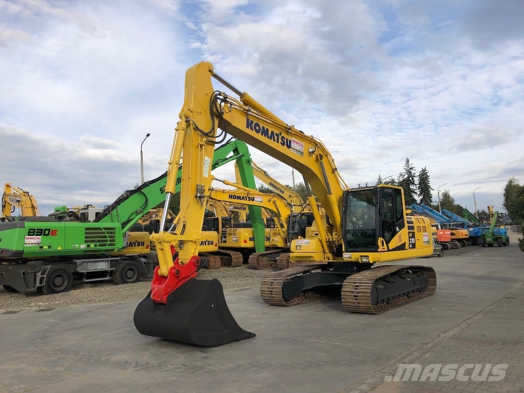 Komatsu PC210LC-11 حفارات زحافة