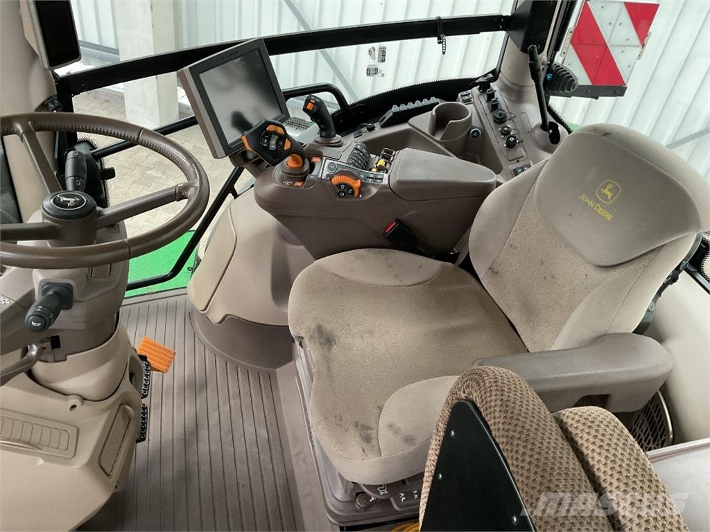 John Deere 6R 250 曳引機