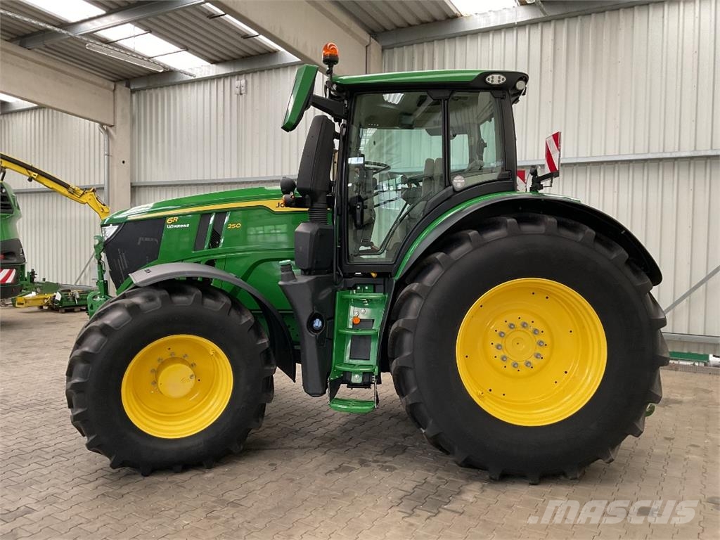 John Deere 6R 250 曳引機