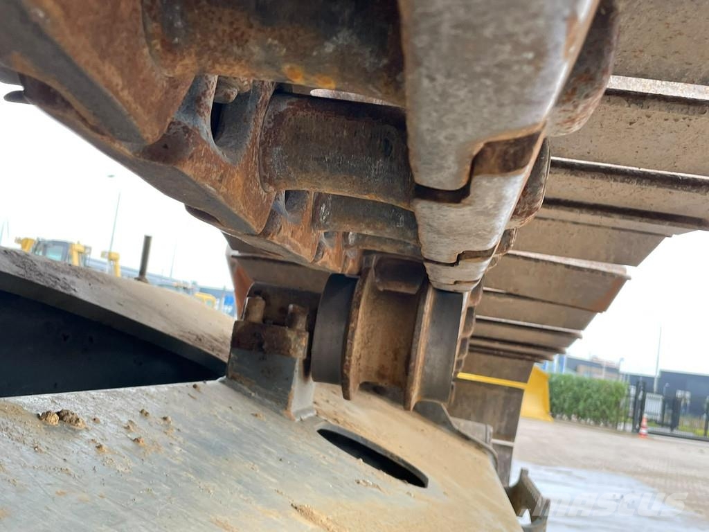 Liebherr R934LC Bageri guseničari