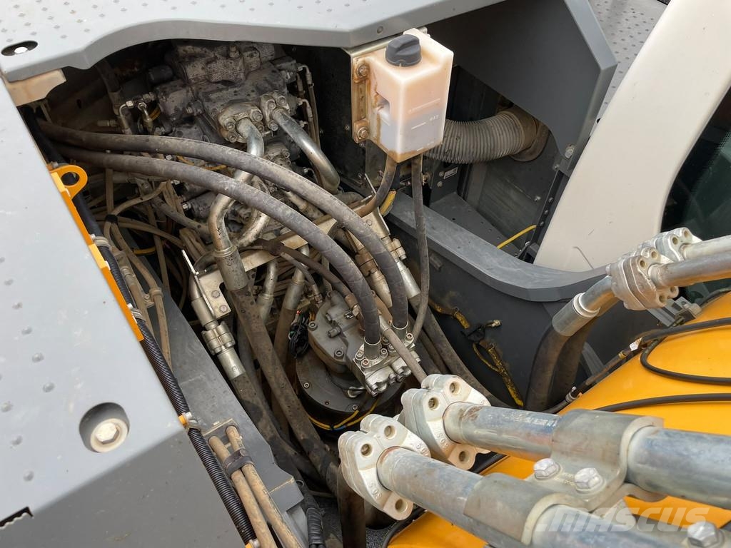 Liebherr R934LC Bageri guseničari