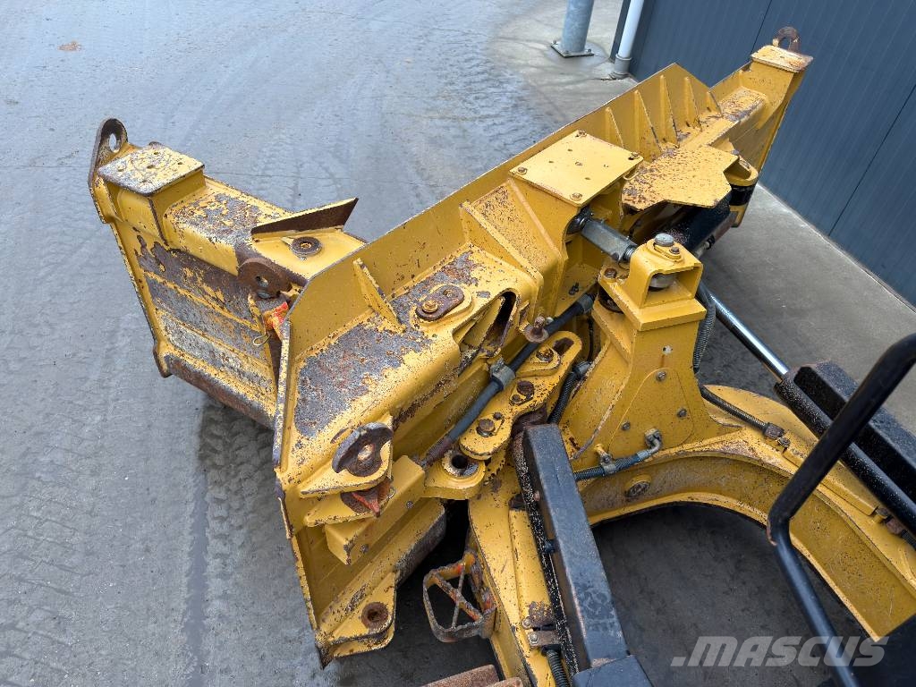 CAT D5 LGP Μπουλντόζες με ερπύστριες