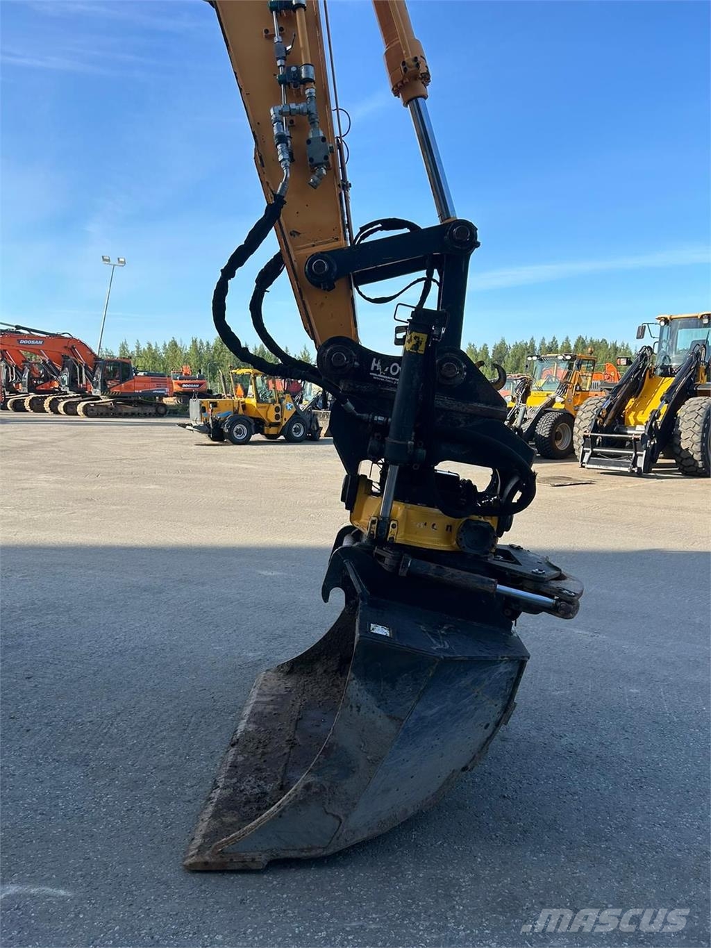 Hyundai R180LC-9A Excavadoras sobre orugas