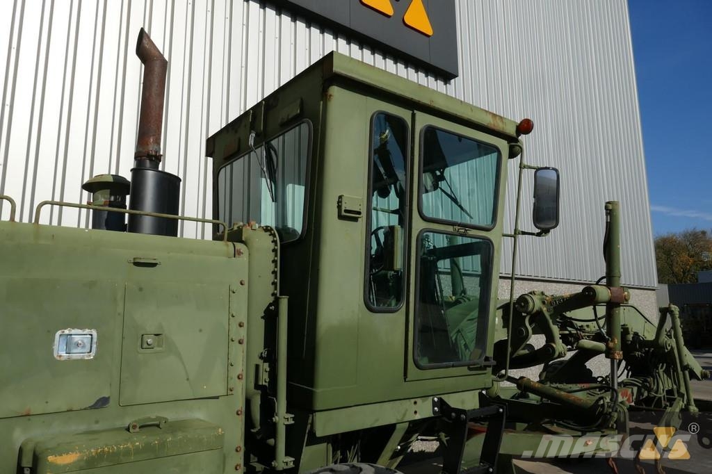 CAT 130G Ex-army Greiderid