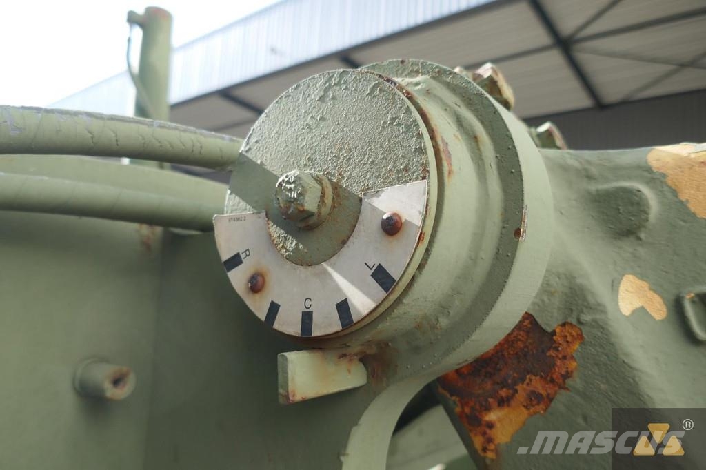 CAT 130G Ex-army Greiderid