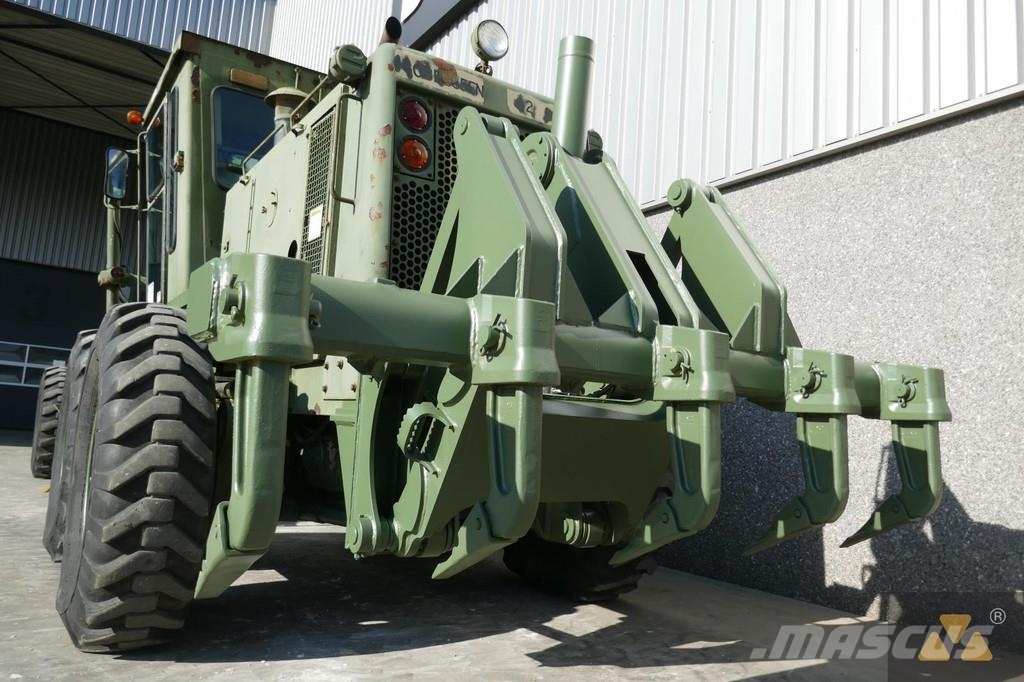 CAT 130G Ex-army Greiderid