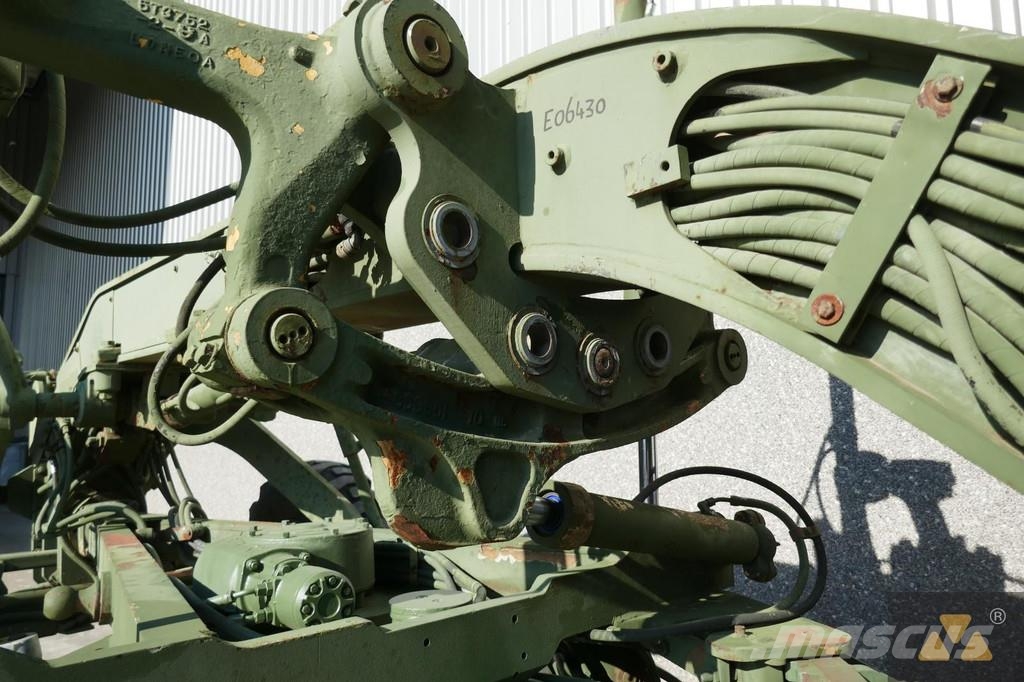 CAT 130G Ex-army Greiderid
