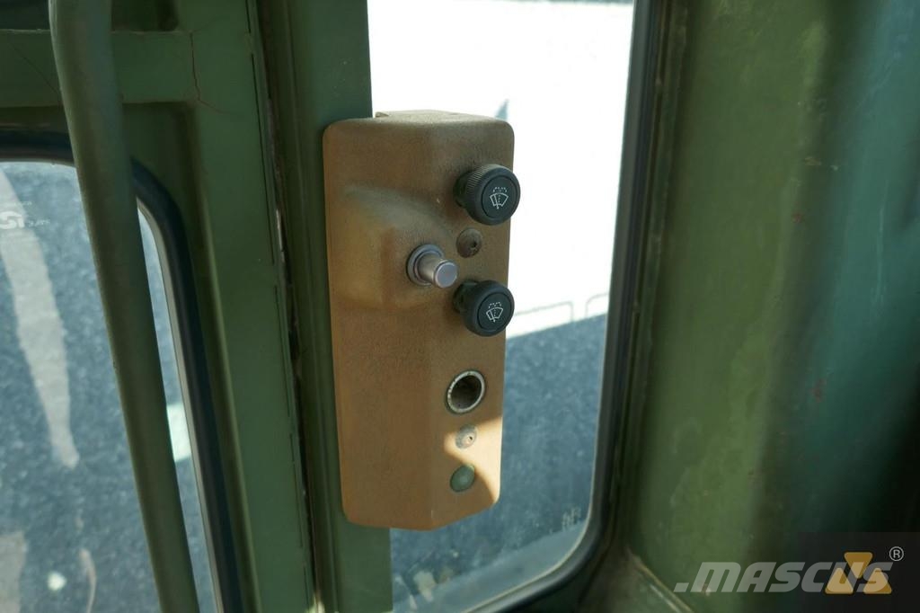 CAT 130G Ex-army Greiderid