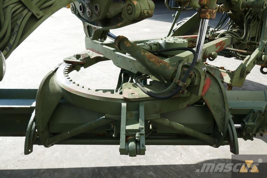 CAT 130G Ex-army Greiderid