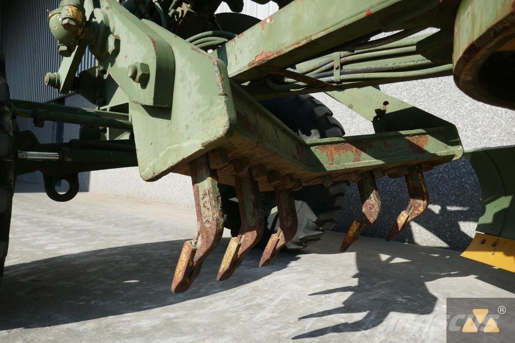 CAT 130G Ex-army Greiderid