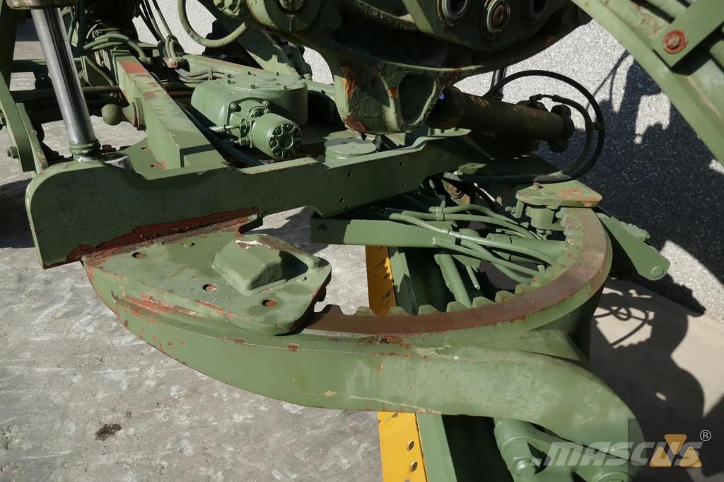 CAT 130G Ex-army Greiderid