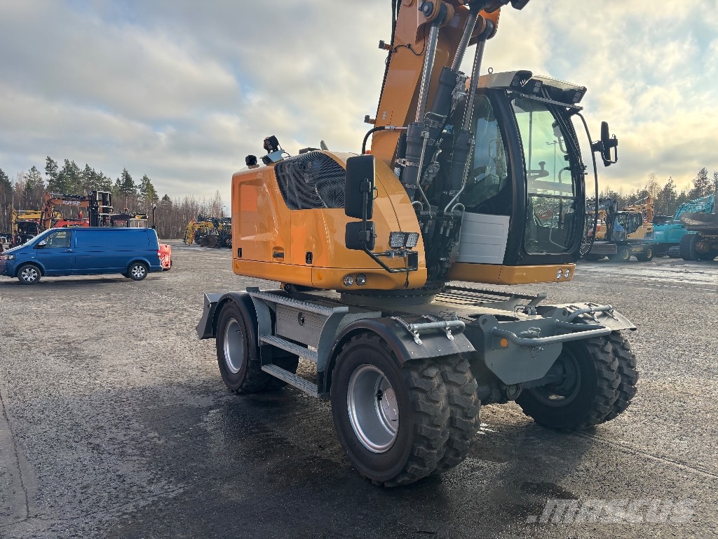 Liebherr 913 compact / Huippu Varusteet, Stage V Колёсные экскаваторы