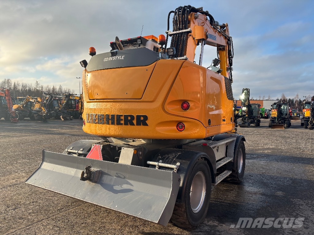 Liebherr 913 compact / Huippu Varusteet, Stage V Колёсные экскаваторы
