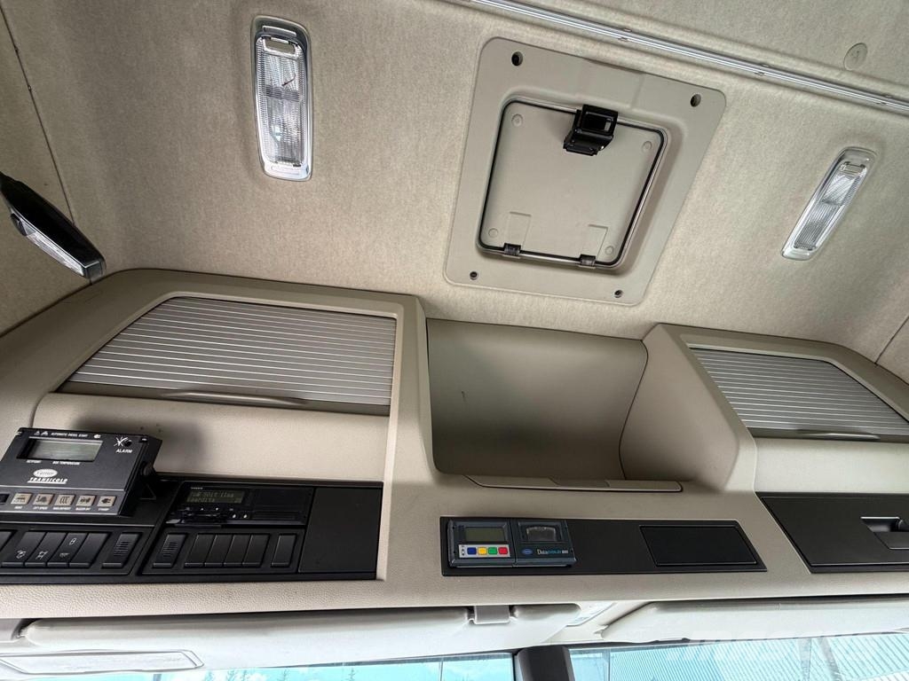 Volvo FM420 6X2*4 EURO6 + CARRIER SUPRA 850 شاحنات بدرجة حرارة قابلة للضبط