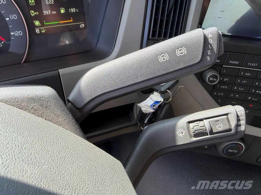 Volvo FM420 6X2*4 EURO6 + CARRIER SUPRA 850 شاحنات بدرجة حرارة قابلة للضبط