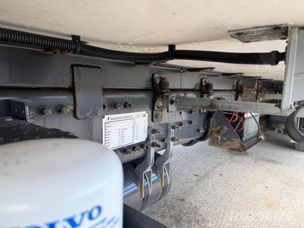 Volvo FM420 6X2*4 EURO6 + CARRIER SUPRA 850 شاحنات بدرجة حرارة قابلة للضبط