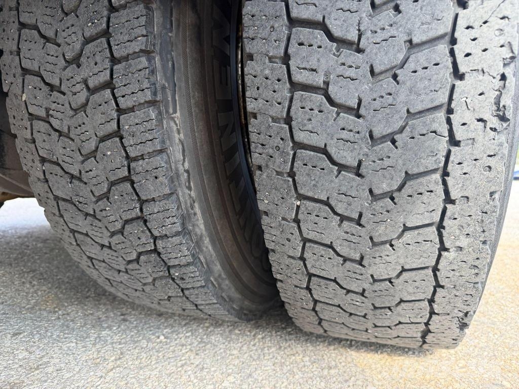 Volvo FM420 6X2*4 EURO6 + CARRIER SUPRA 850 شاحنات بدرجة حرارة قابلة للضبط