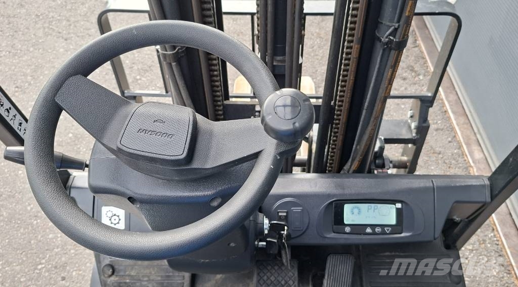 Doosan B15T-7 PLUS Sähkötrukki Akumulátorové vozíky