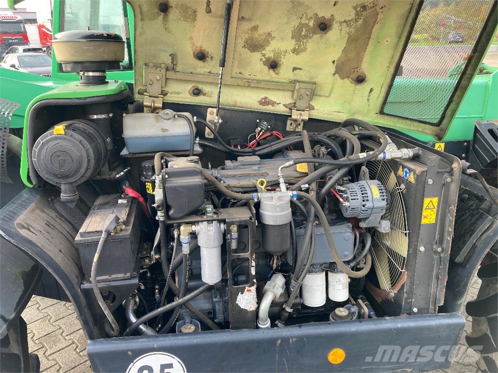 Deutz-Fahr AGROVECTOR 30.7 Verreikers