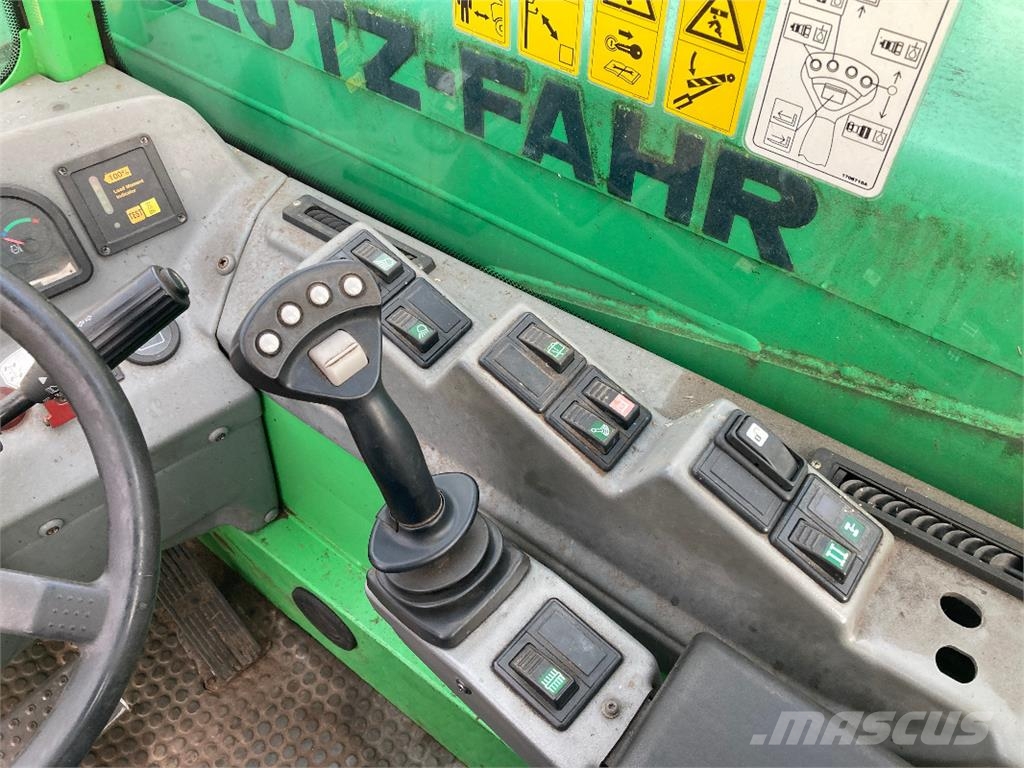Deutz-Fahr AGROVECTOR 30.7 Verreikers