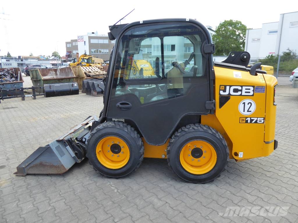 JCB 175 T4 لوادر انزلاقية التوجيه