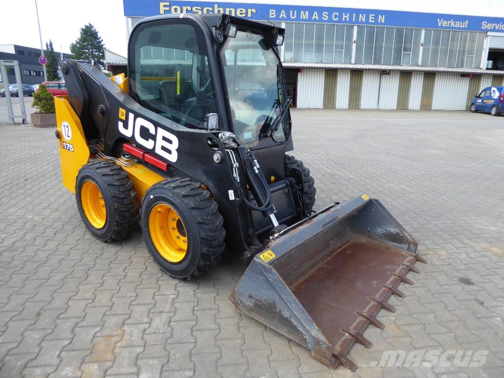 JCB 175 T4 لوادر انزلاقية التوجيه