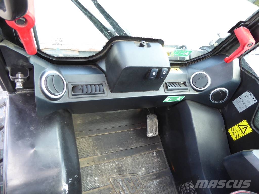 JCB 175 T4 لوادر انزلاقية التوجيه