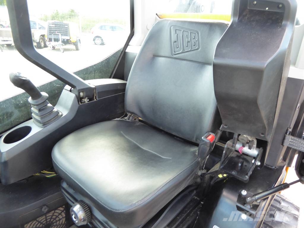 JCB 175 T4 لوادر انزلاقية التوجيه