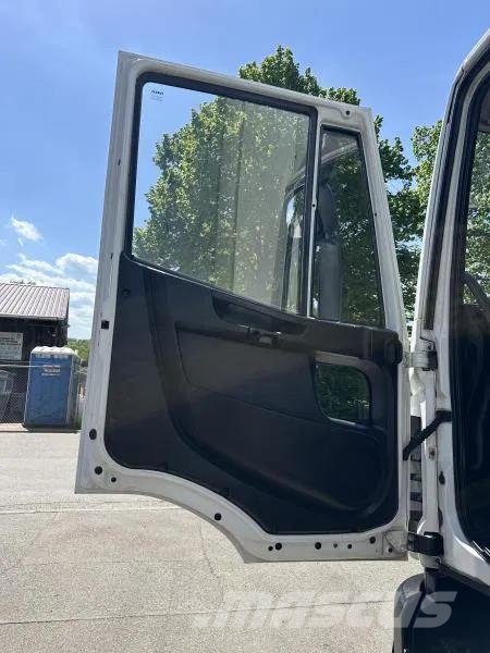 Iveco EuroCargo 140E250 Tiefkühl Mitsubishi TDJ 300 Klim Kamioni hladnjače