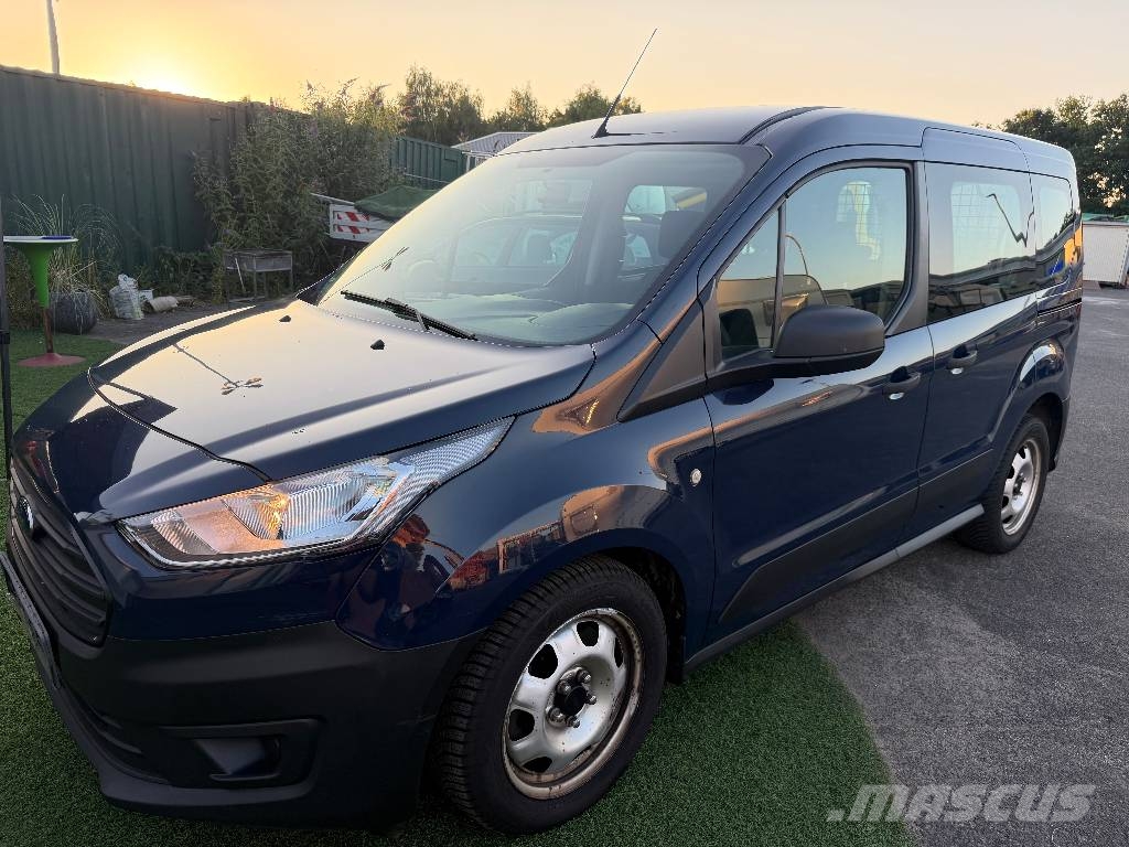 Ford Connect Auto's