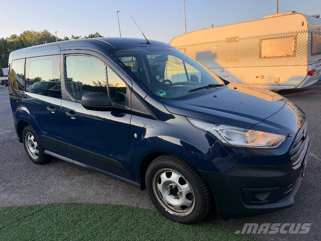 Ford Connect Auto's