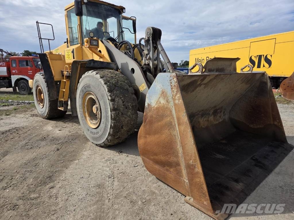 Volvo L 180 E Фронтальні навантажувачі