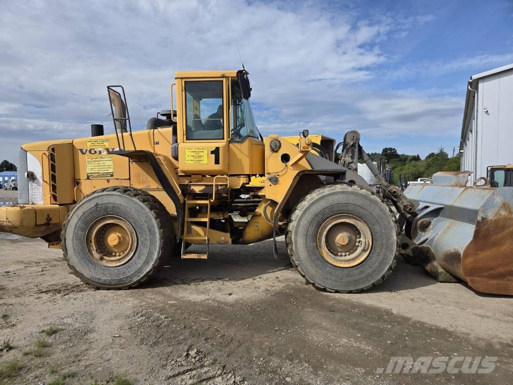 Volvo L 180 E Фронтальні навантажувачі