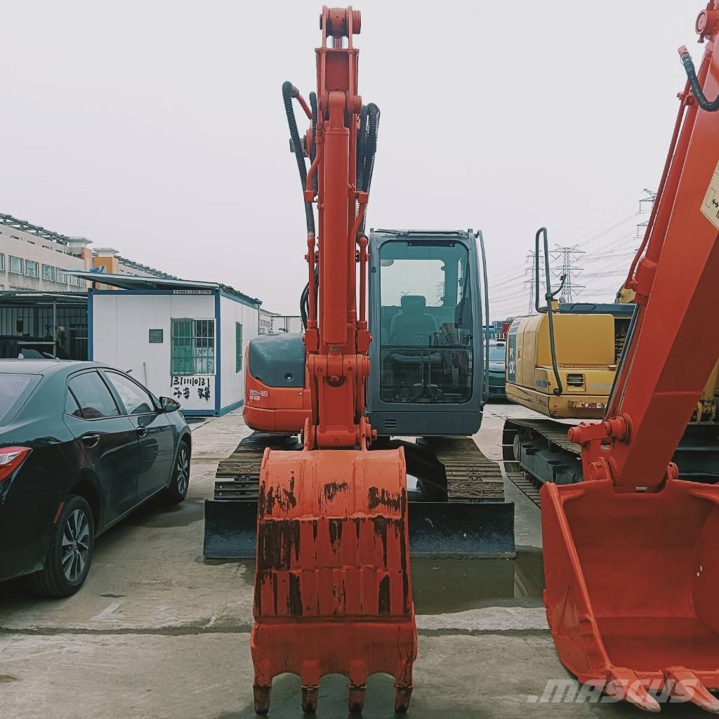 Hitachi ZX 75 US 中型挖掘机