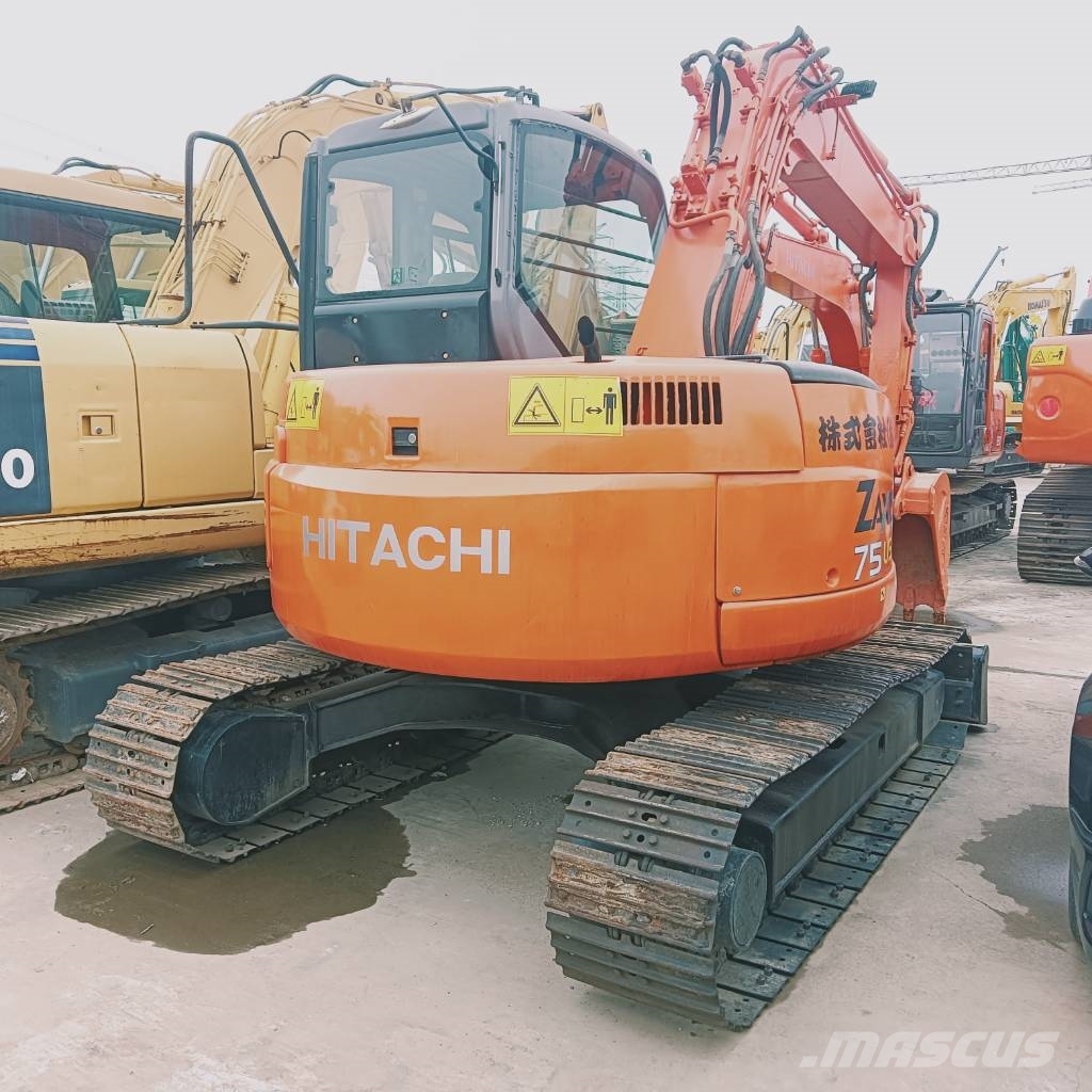 Hitachi ZX 75 US 中型挖掘机