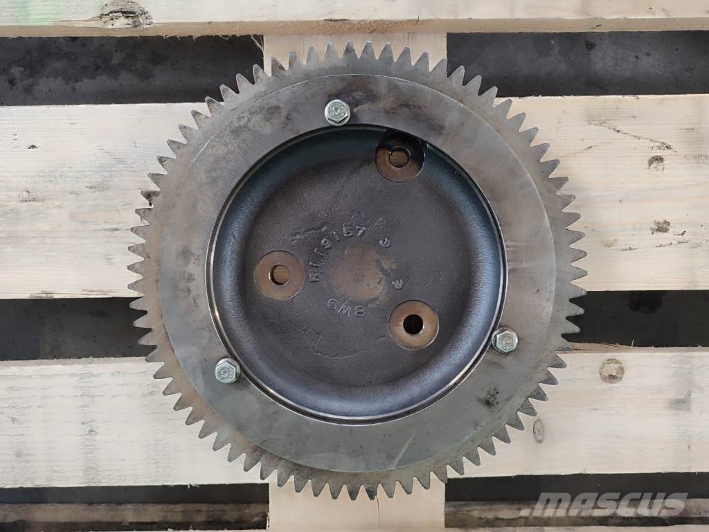 John Deere 6125HZ007  Bearing cup R119157 engine timing gear Mootorid