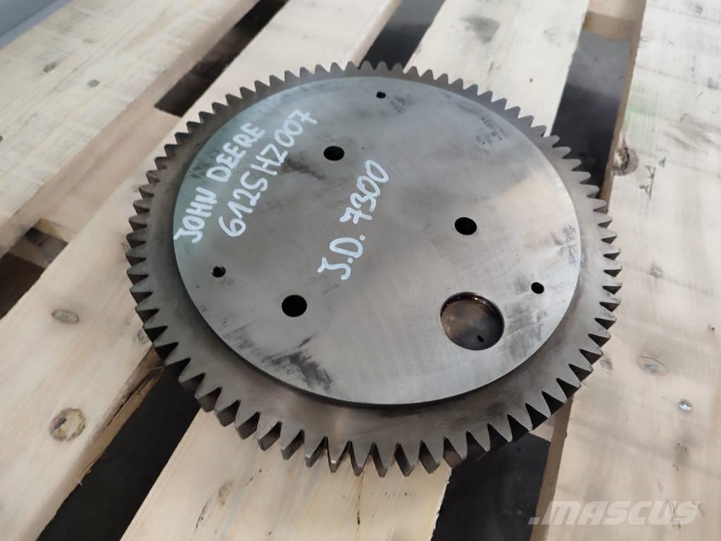 John Deere 6125HZ007  Bearing cup R119157 engine timing gear Mootorid