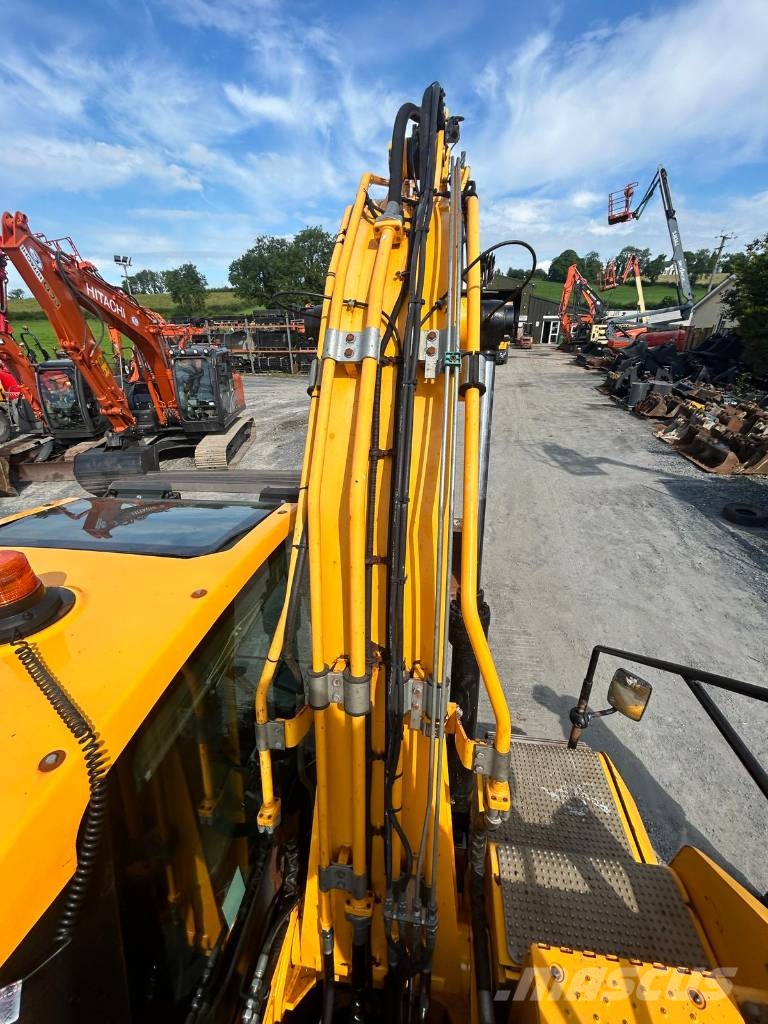 JCB 140X LC حفارات زحافة