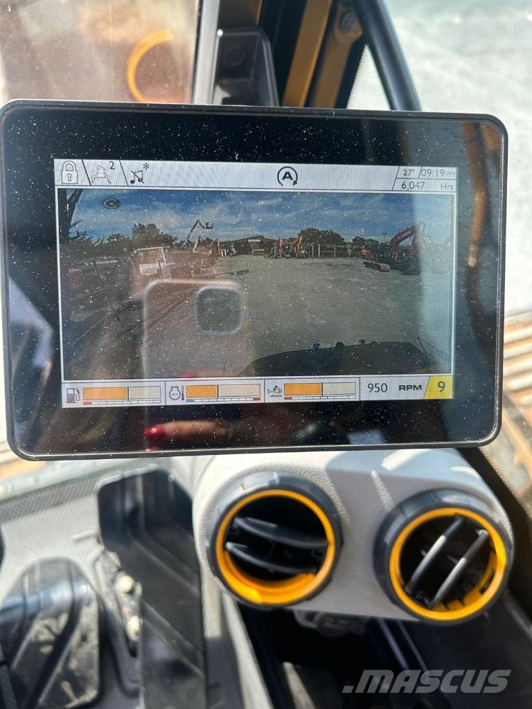 JCB 140X LC حفارات زحافة