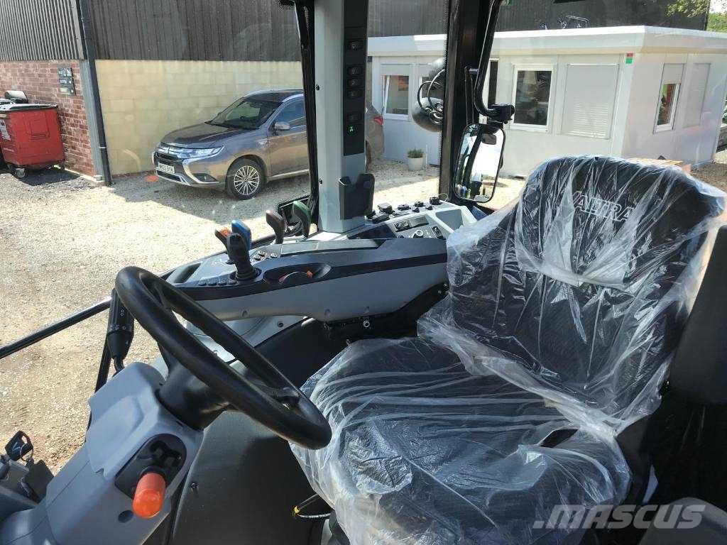 Valtra G 135 A 트랙터