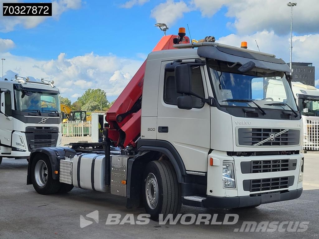 Volvo FM 300 4X2 APK 03-2027 HMF 1510 K5 Crane Kran Remo Camiones tractor
