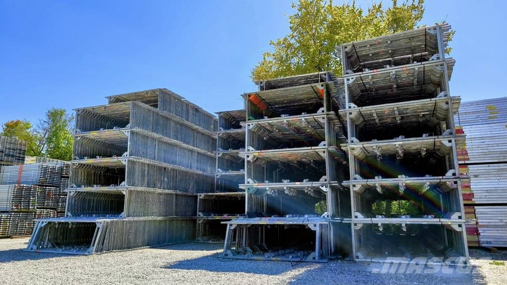Layher Blitz Vertikalrahmen Stahl 2,00 m x 0,73 m gebr. معدات سقالات